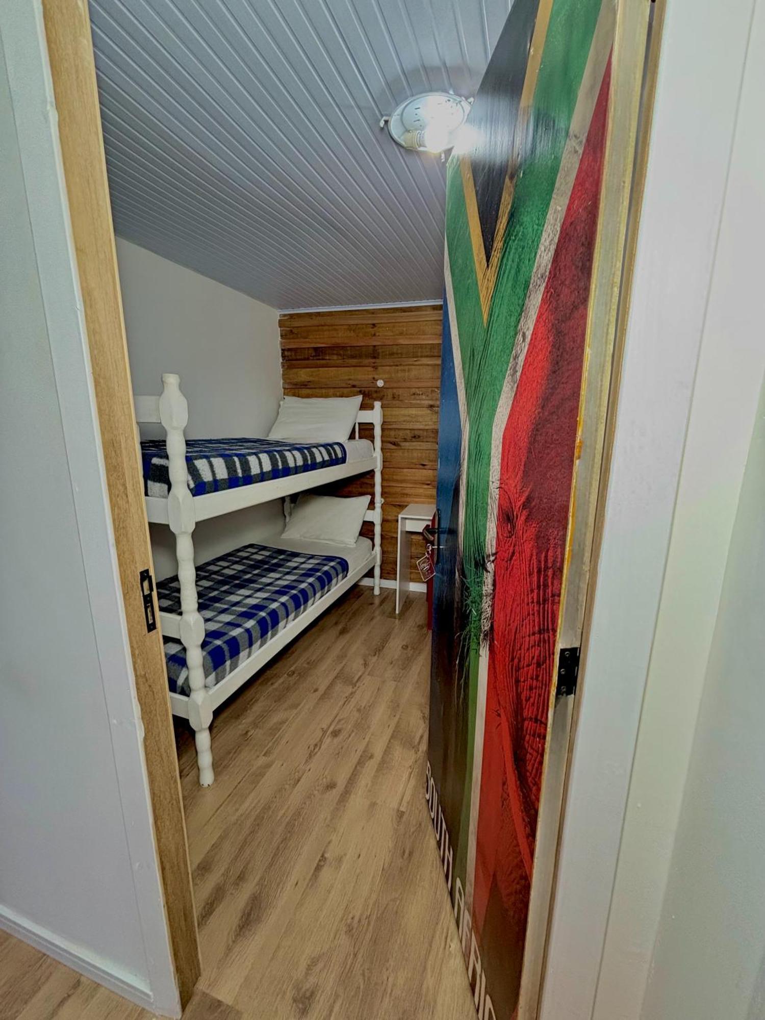 Casa do Rogério Hostel Caxias do Sul Esterno foto